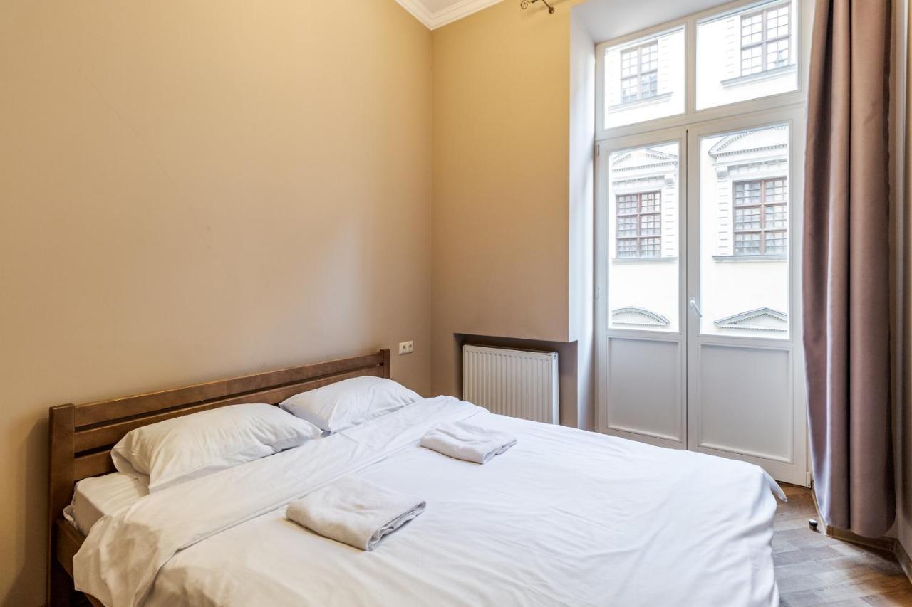 Apartment On Stavropihiiska Street 2 Lwów Zewnętrze zdjęcie